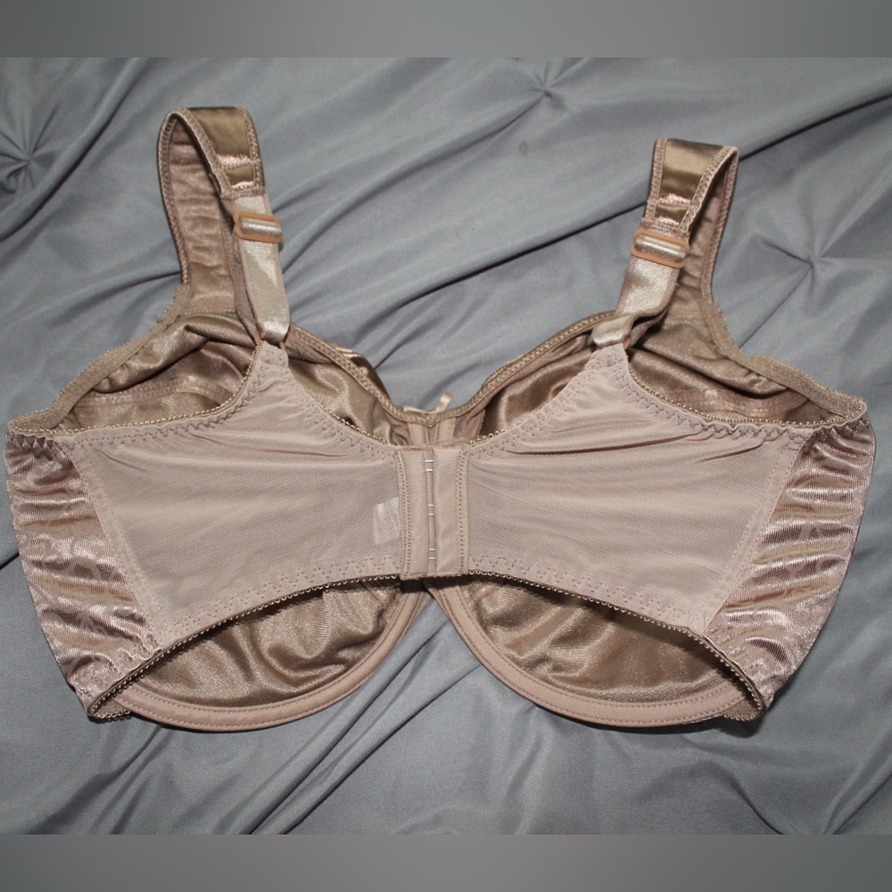 Bali Women’s Satin Tracings Minimizer Underwire Bra - Picture 2 of 5